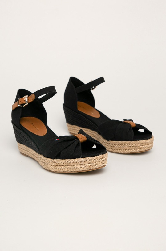 Tommy Hilfiger sandały BASIC OPENED TOE MID WEDGE FW0FW04785 czarny SS24