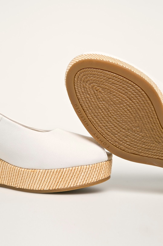 Tommy Hilfiger - Sandále ICONIC ELBA SLING BACK WEDGE FW0FW04788 biela