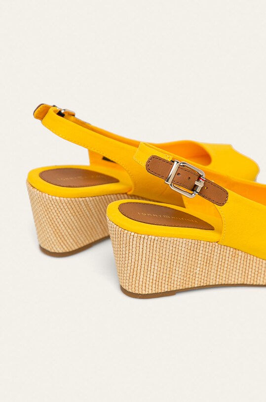 Încălțăminte Tommy Hilfiger - Sandale FW0FW04788 galben