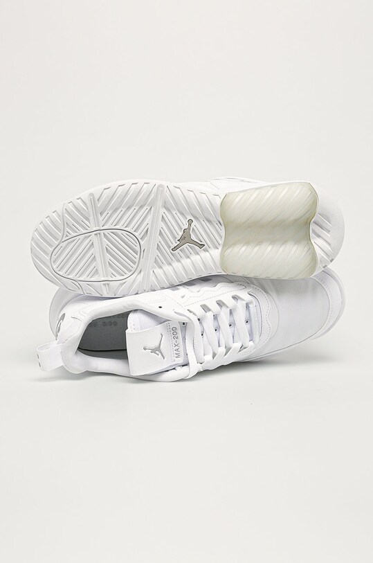 Jordan - Buty Max 200 CD6105 biały