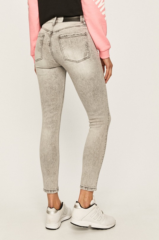 Odzież Desigual - Jeansy KASANDRA 20SWDD40 20SWDD40 szary