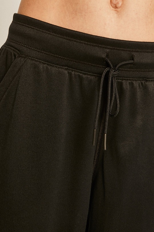Under Armour - Spodnie 1351100 czarny 1351100