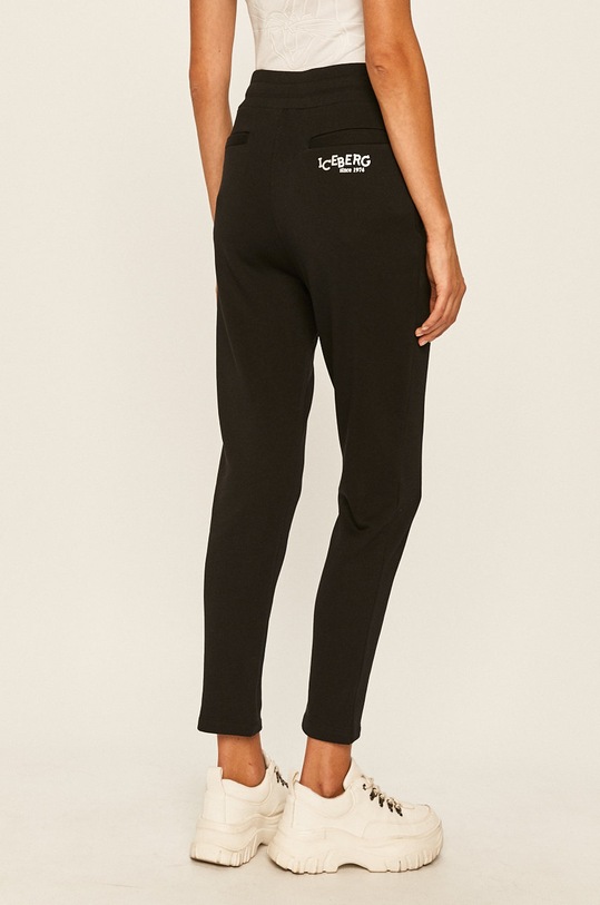 Îmbrăcăminte Iceberg - Pantaloni B011.6302 negru