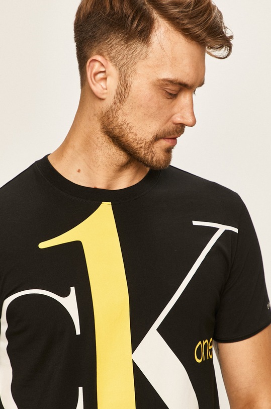 Calvin Klein Jeans - Pánske tričko čierna J30J315782