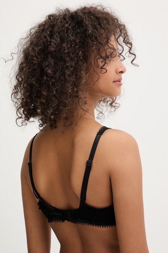 Oblečenie Podprsenka Chantelle C15F70.011 čierna