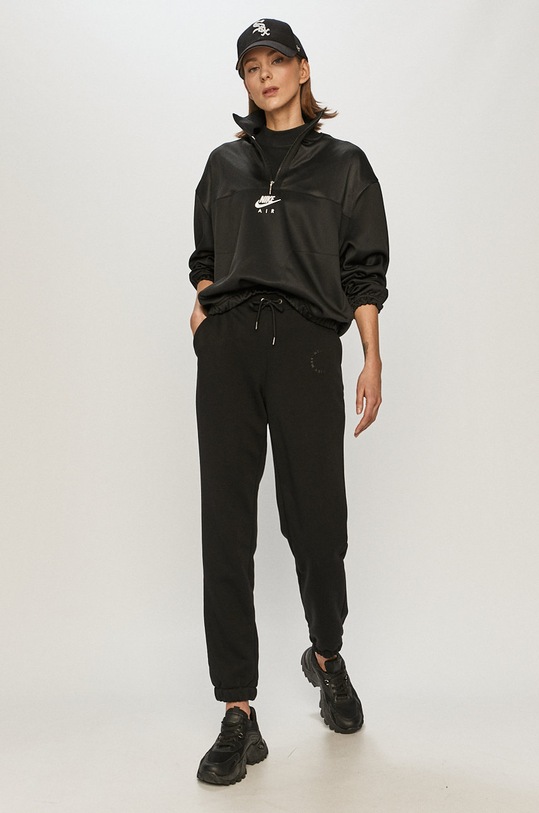 Nike Sportswear - Mikina CZ8638 čierna SS21