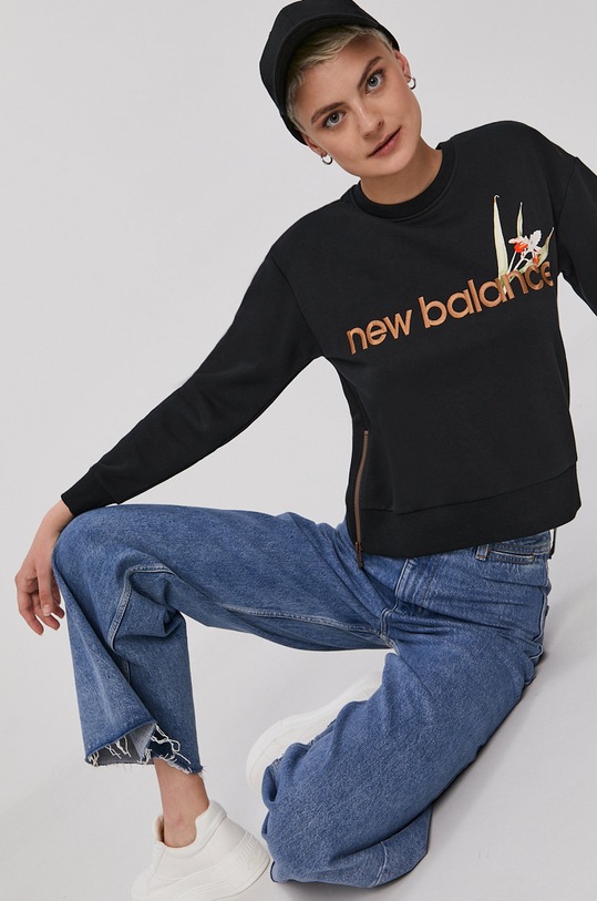 Mikina New Balance WT11510BK WT11510BK čierna SS21