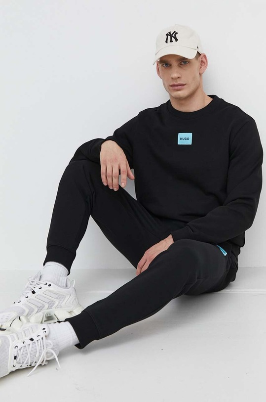 Βαμβακερή μπλούζα HUGO 50447964 μαύρο AW25
