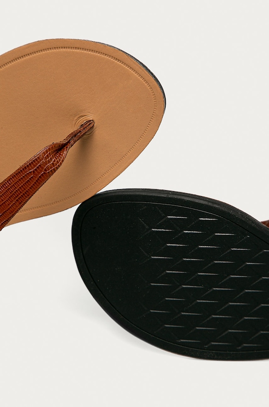 Vagabond Shoemakers - Kožené žabky Tia hnědá 4931.508.27