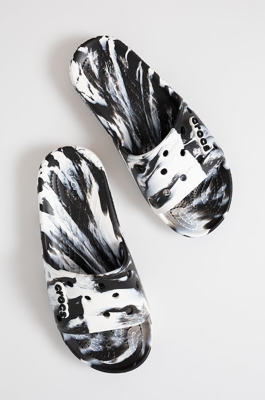 Crocs Klapki Classic Crocs Marbled Slide MARBLED.SLIDE.206879 czarny SS22