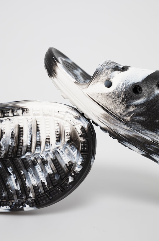 Obuwie Crocs Klapki Classic Crocs Marbled Slide MARBLED.SLIDE.206879 czarny