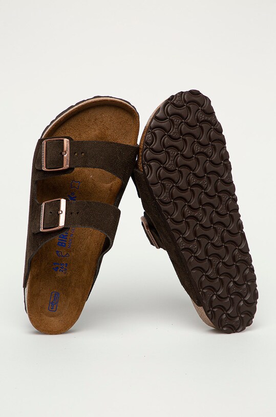 Birkenstock klapki zamszowe Arizona brązowy 951311