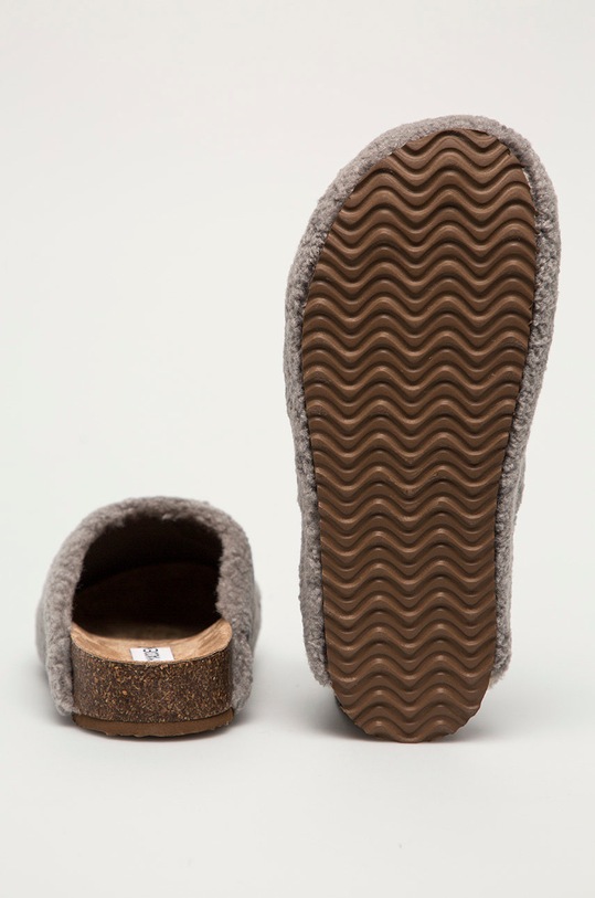 Obuwie Steve Madden - Kapcie Vesa SM11001504 szary