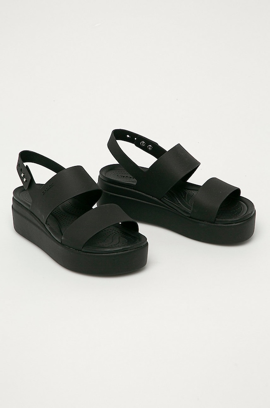 Crocs sandały Brooklyn Low Wedge KLYN.LOW.WEDGE.W.206453 czarny AA00