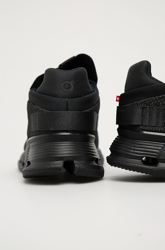 Obuwie ON buty CLOUDNOVA 2699822 czarny