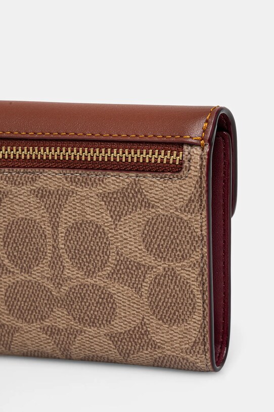 Akcesoria Coach - Portfel skórzany C2329 Wyn Small Wallet C2329 brązowy