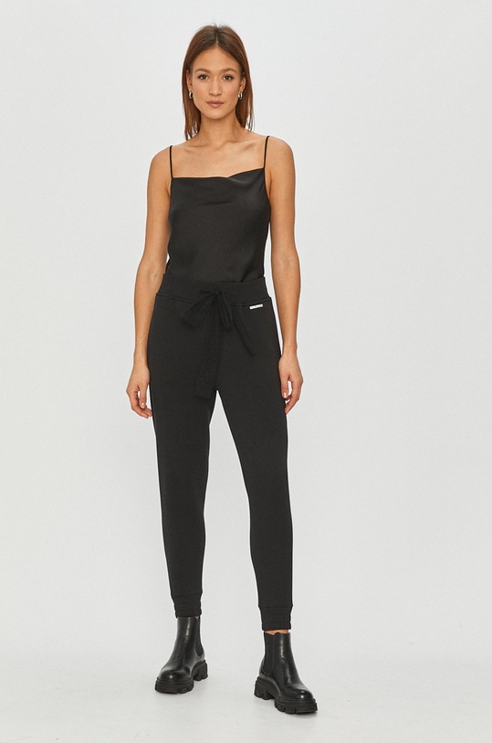 Red Valentino - Nohavice VR3MD01M5JM čierna SS21