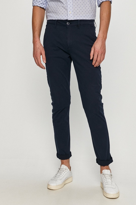 Guess - Nohavice chinos tmavomodrá M1RB35.WCNZ4