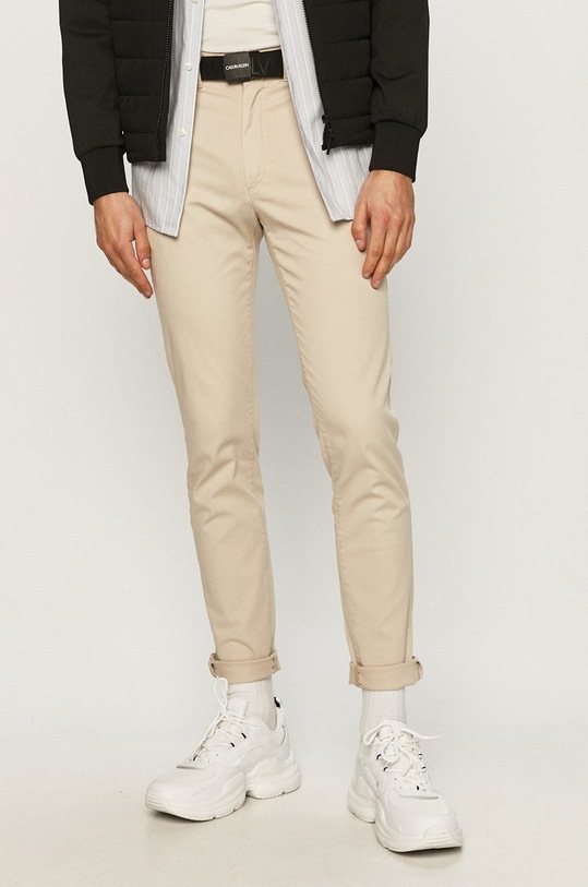 Calvin Klein Spodnie z elastanem beżowy K10K106894.4891
