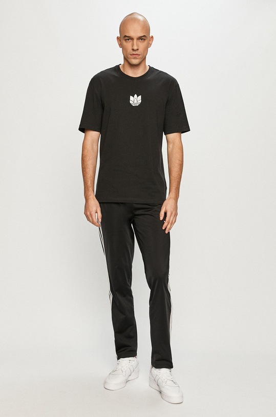 adidas Originals pantaloni GN3517 GN3517 negru AW21