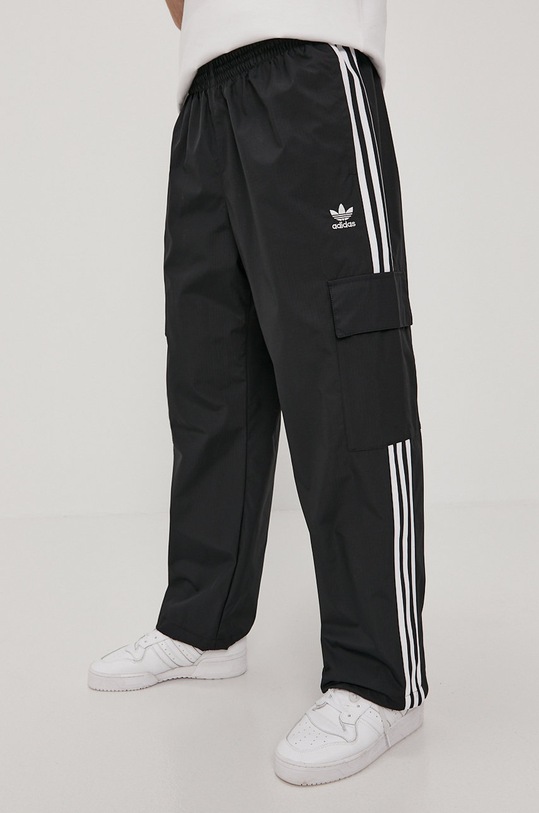 adidas Originals nadrág GN3449 GN3449 fekete SS21
