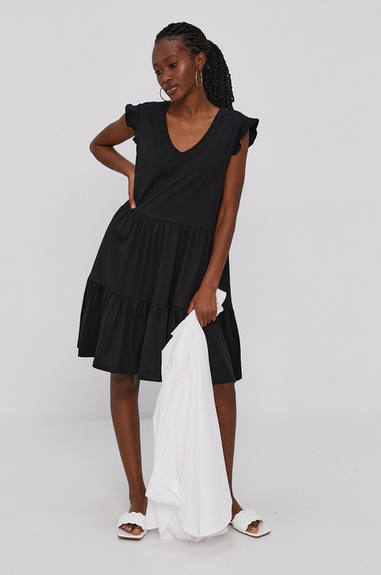Only Sukienka 15226992 czarny AA00