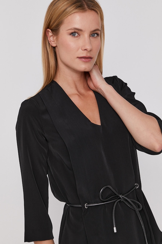 Šaty Sisley látka čierna 4AE25VFQ7.100