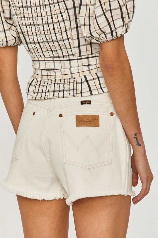 Oblečenie Rifľové krátke nohavice Wrangler W26FHQ29X biela