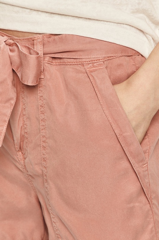 Pepe Jeans - Szorty Nomad różowy PL800855.316