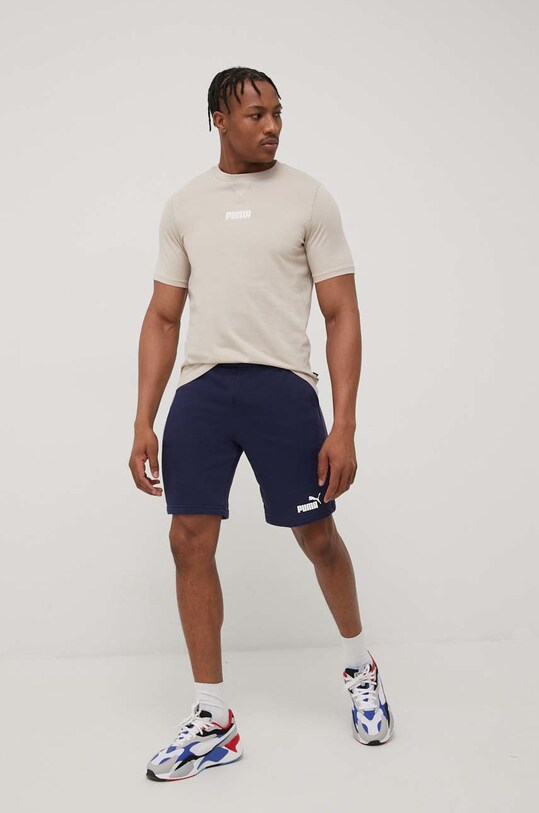 Puma Kratke hlače print mornarsko plava 586709