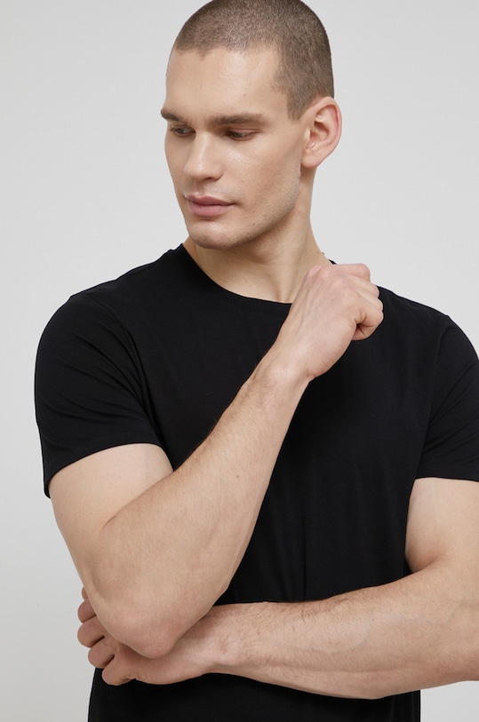 United Colors of Benetton t-shirt piżamowy bawełniany 3BVG2M271.100 czarny SS22
