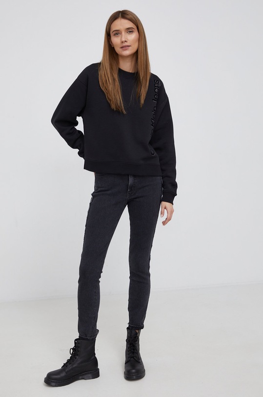 Calvin Klein Jeans Bluza J20J217739.PPYY J20J217739.PPYY czarny SS22