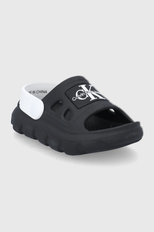 Calvin Klein Jeans klapki dziecięce V1B2.80154.22.26 V1B2.80154.22.26 czarny SS22