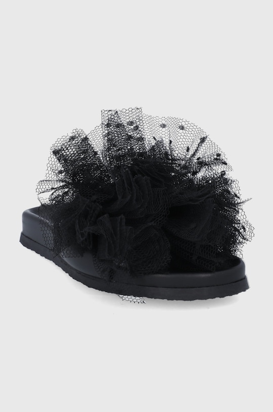 Кожени чехли Red Valentino XQ2S0G86LQR.0NO черен SS22