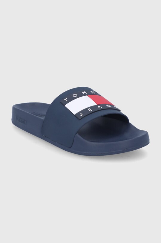 Чехли Tommy Jeans EN0EN01889.C87.FLAG.PO тъмносин SS22
