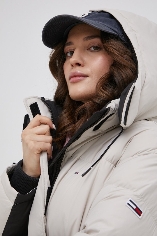 Pernata jakna Tommy Jeans bež DW0DW11842.PPYY