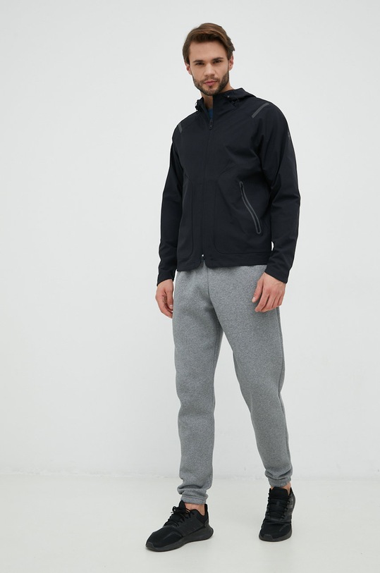 Under Armour wiatrówka Unstoppable 1370494 czarny AW22