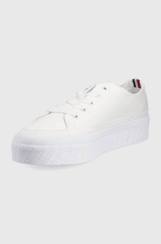 Boty Tenisky Tommy Hilfiger FW0FW06460.YBR bílá