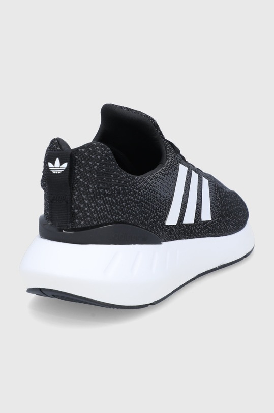 Взуття Черевики adidas Originals Swift Run GZ3496 GZ3496 чорний