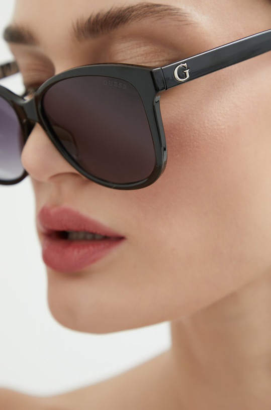 Guess napszemüveg GU7828.5601B