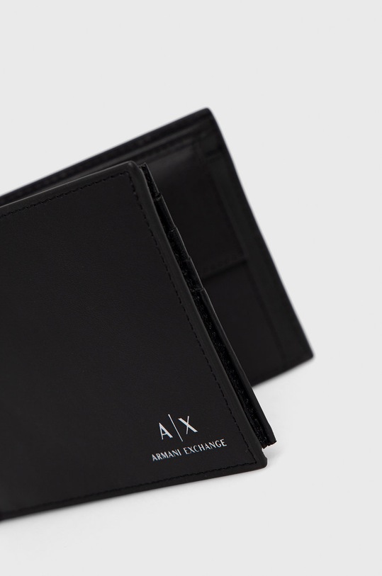 Kožená peňaženka Armani Exchange 958433.CC845 čierna SS22