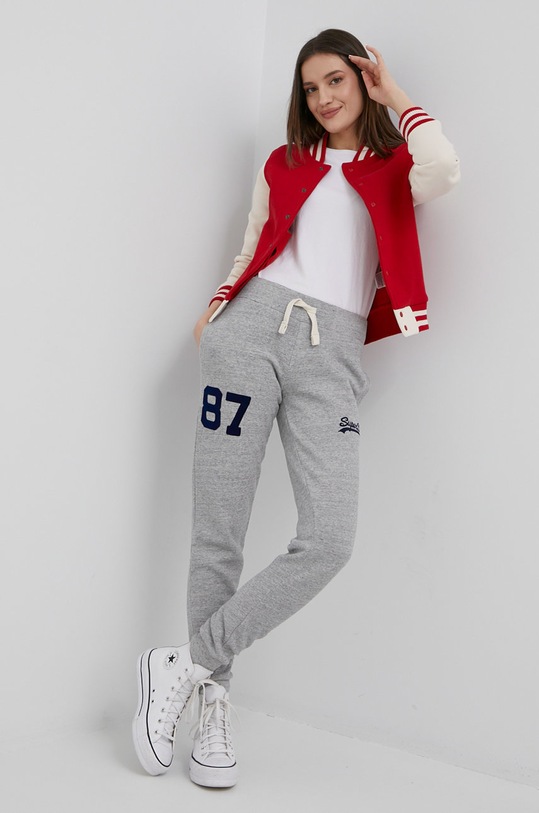 Superdry pantaloni de trening W7010689A.ZUC gri SS22