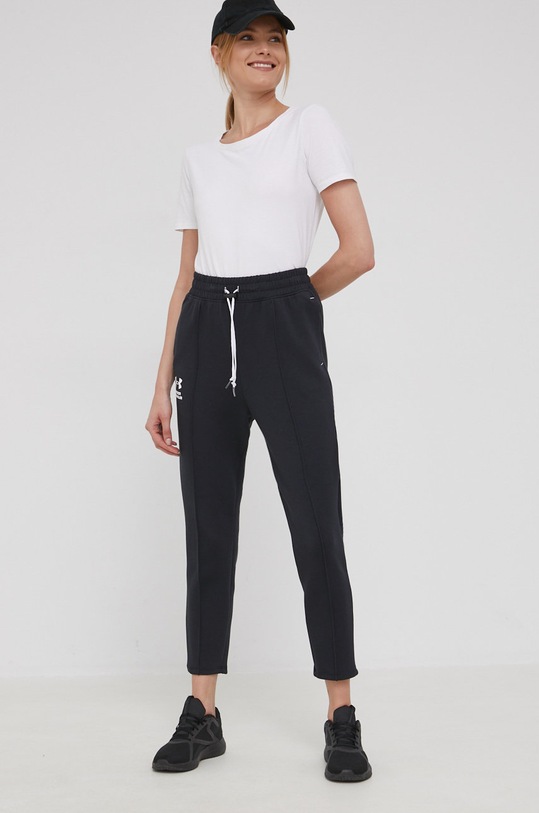 Under Armour spodnie dresowe 1374463 1374463 czarny SS22