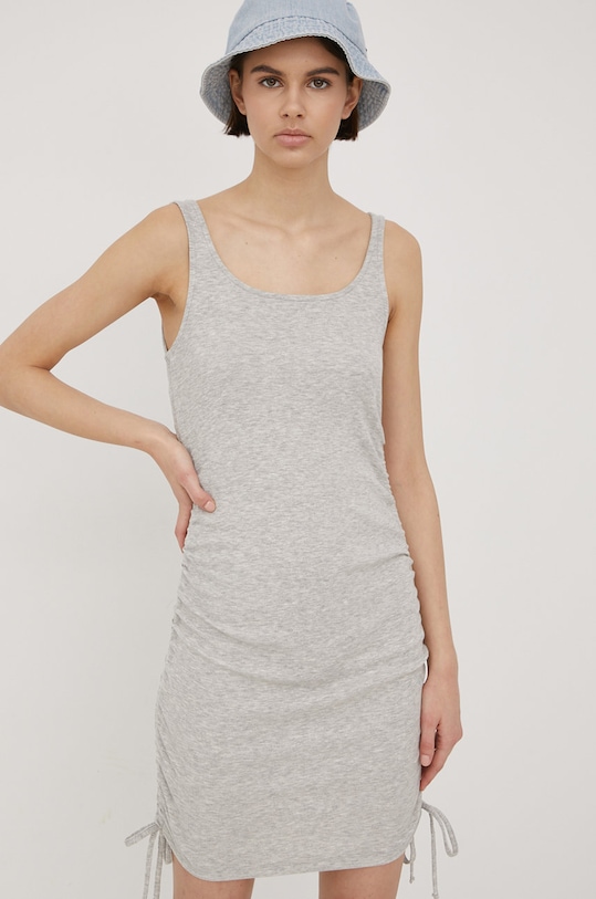 Šaty Noisy May s elastanom sivá 27018020.LightGreyM