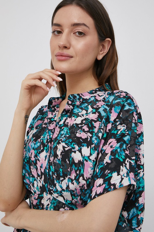 Vero Moda sukienka multicolor 10261215.Lavendula