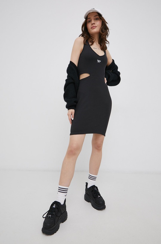 Reebok Classic Sukienka H46805 H46805 czarny SS22