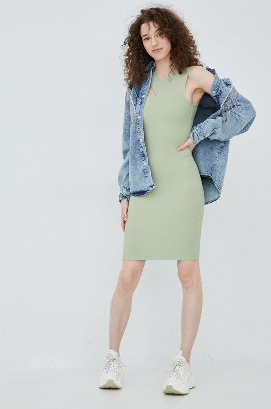 Pieces sukienka 17126182.Swamp zielony SS22