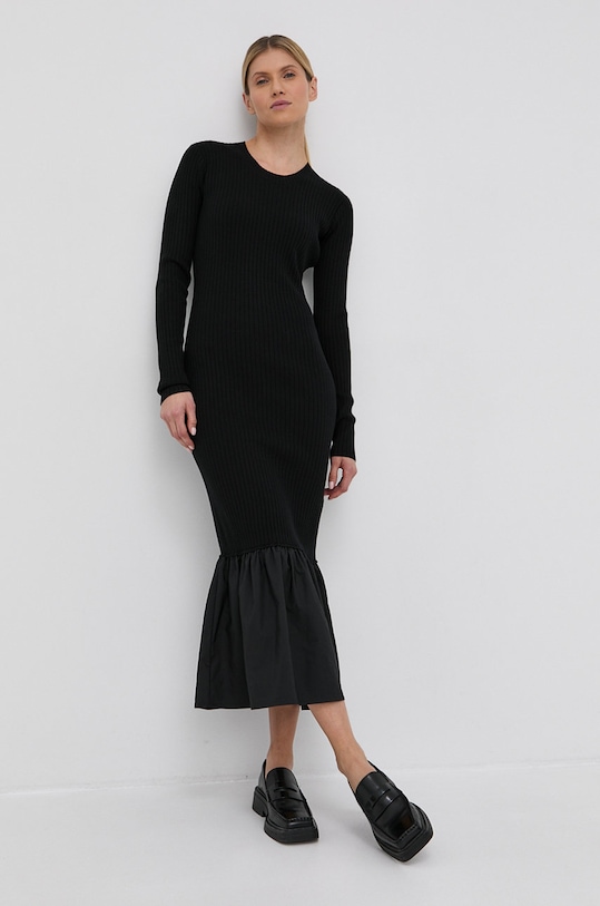 Notes du Nord Sukienka Bailee casual czarny 12514