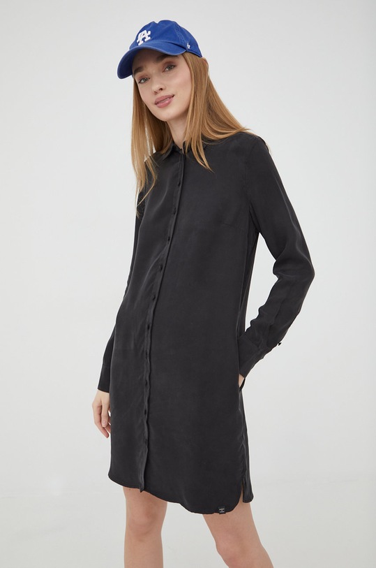 Šaty Superdry W8010992A.02A čierna SS22