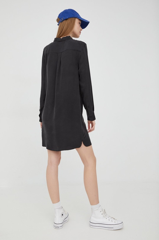 Oblečení Šaty Superdry W8010992A.02A černá